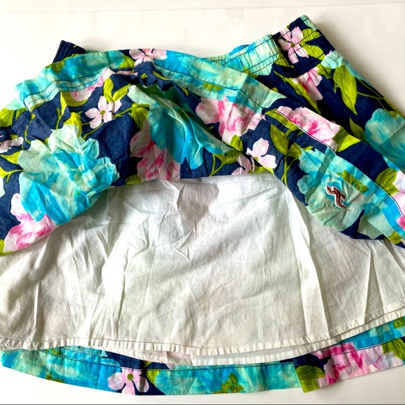 Hollister | Turquoise Floral Mini Circle Skirt - Picture 3 of 3
